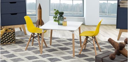 Comedor Infantil Cuadrado Atlas PL Con Sillas Amarillo 3 Piezas