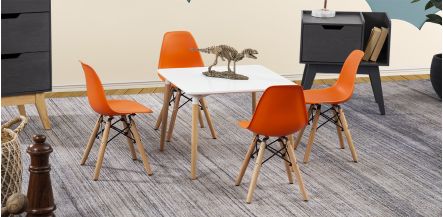 Comedor Infantil Cuadrado Atlas PL Con Sillas Naranja